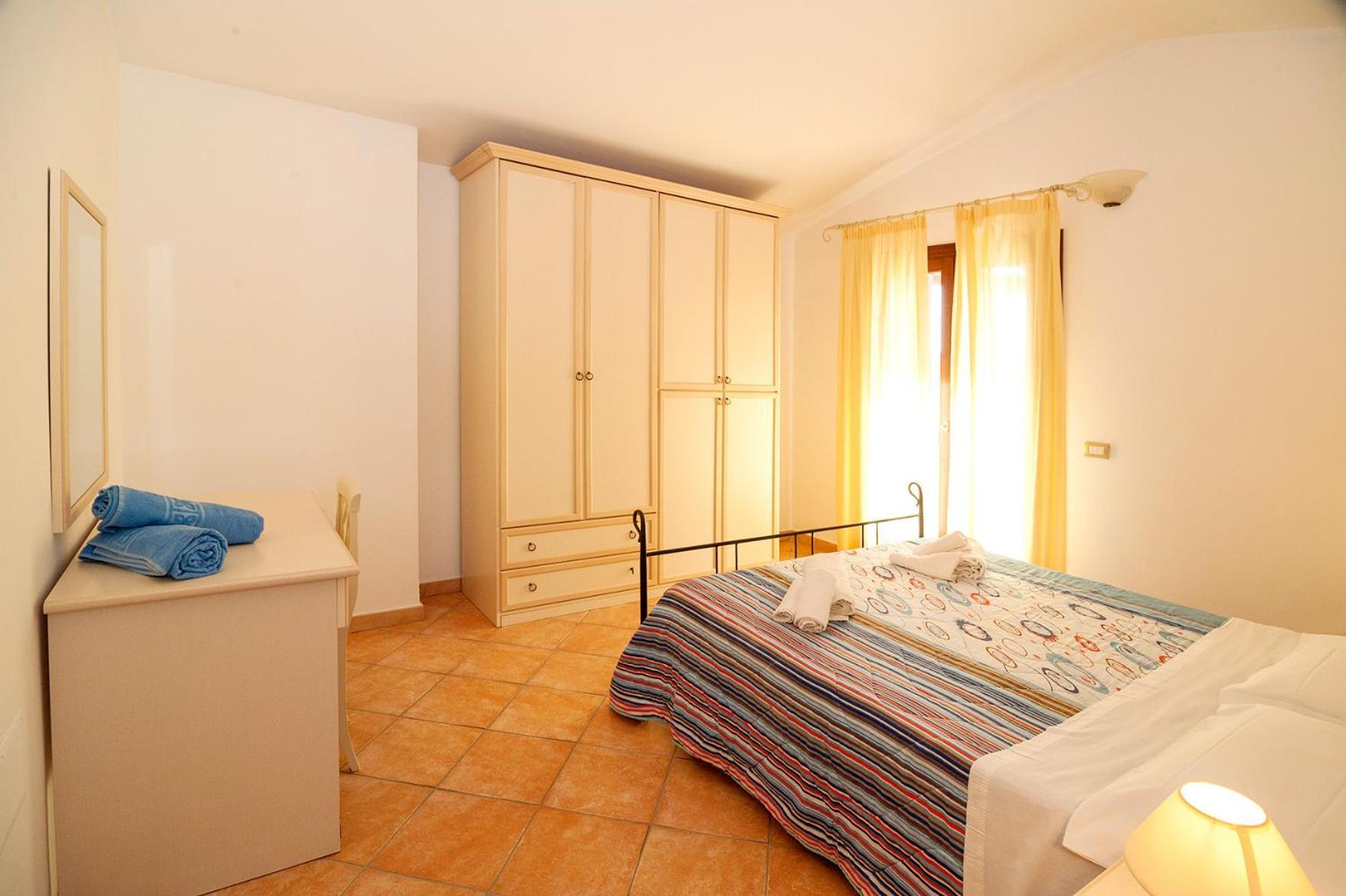Aparthotel Li Troni Budoni Exterior foto